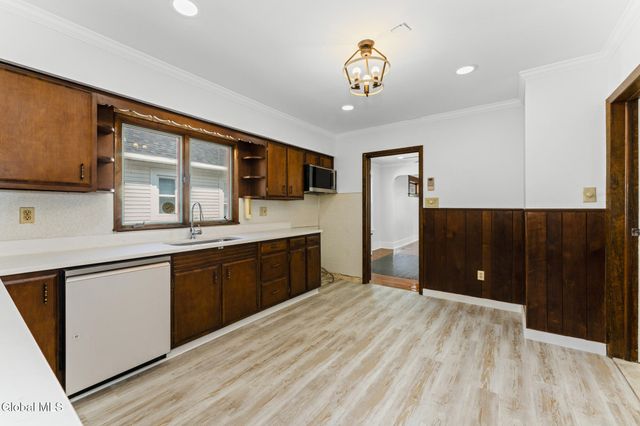 917 Hazelwood Avenue, Schenectady, NY 12306