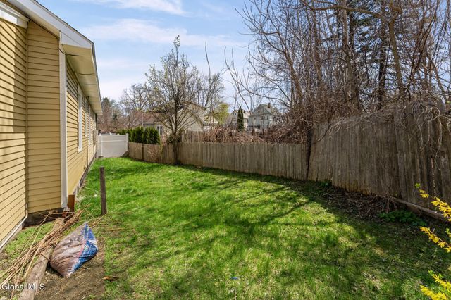 917 Hazelwood Avenue, Schenectady, NY 12306