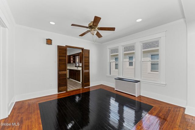 917 Hazelwood Avenue, Schenectady, NY 12306