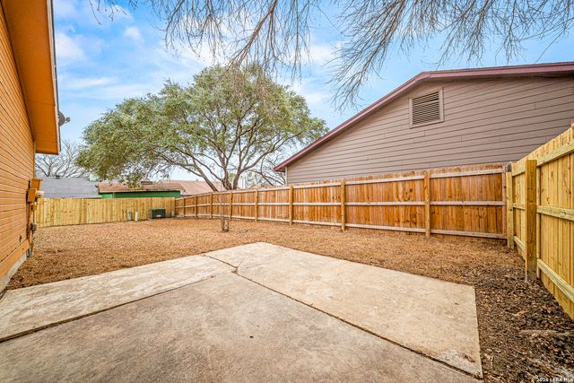 4938 DARE LN, San Antonio, TX 78217