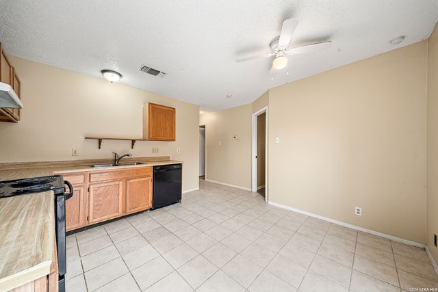 4938 DARE LN, San Antonio, TX 78217