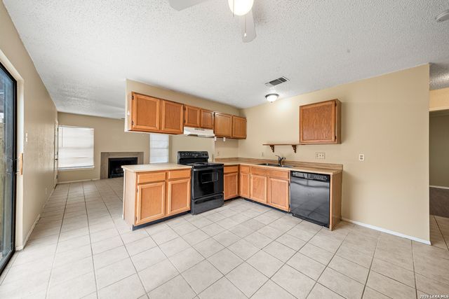 4938 DARE LN, San Antonio, TX 78217