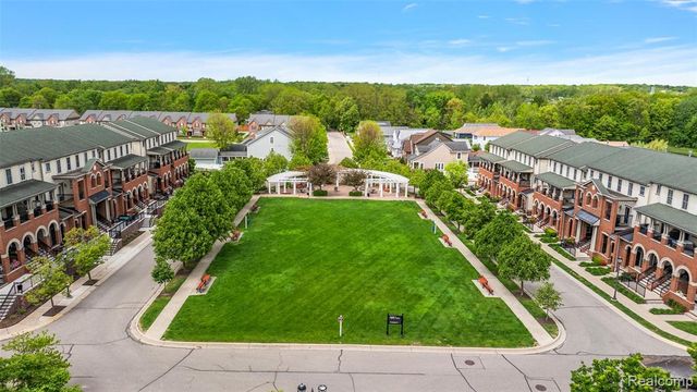 218 Jotham Avenue, Auburn Hills, MI 48326