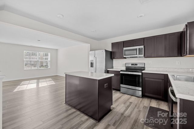 6205 Cutwater Circle, Charlotte, NC 28269