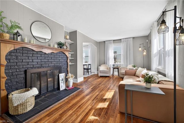 328 E Lorengo AVE, Norfolk, VA 23503