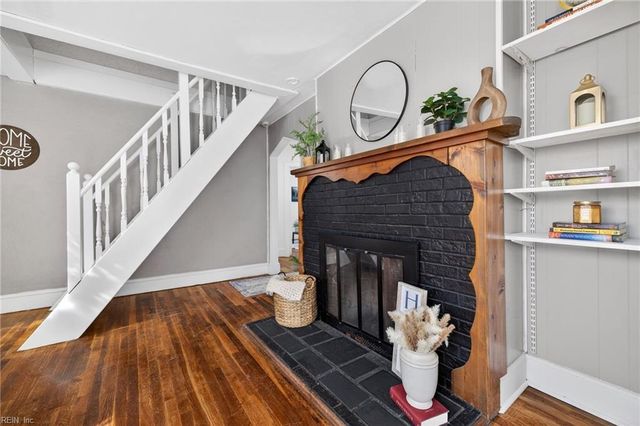 328 E Lorengo AVE, Norfolk, VA 23503