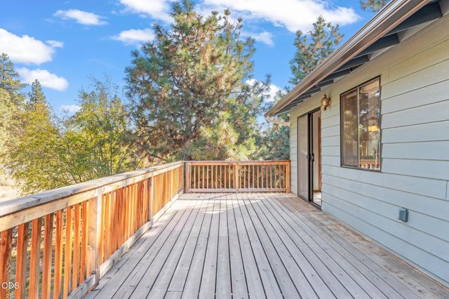 60586 Ridge Heights, Bend, OR 97702