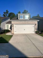 1569 Salinger Court, Stockbridge, GA 30281