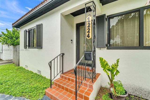 1224 N 26th Avenue, Hollywood, FL 33020