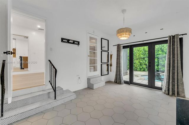 1224 N 26th Avenue, Hollywood, FL 33020