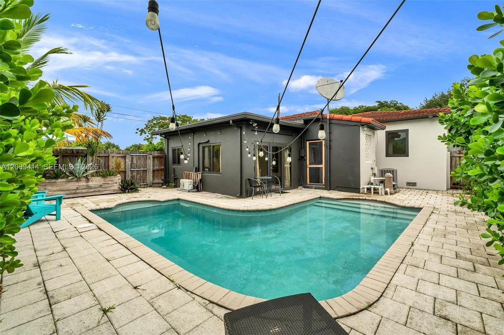 1224 N 26th Avenue, Hollywood, FL 33020