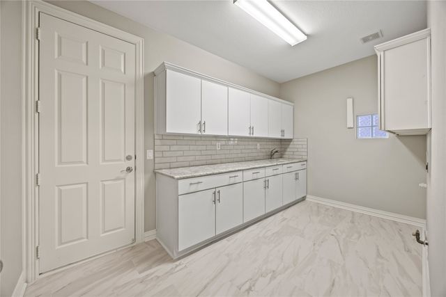 10409 Countryside Drive, Denton, TX 76207