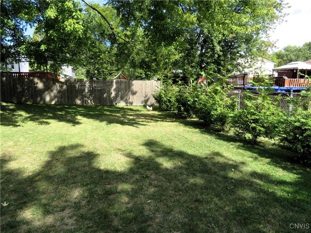 8084 Bamm Hollow Road, Clay, NY 13041
