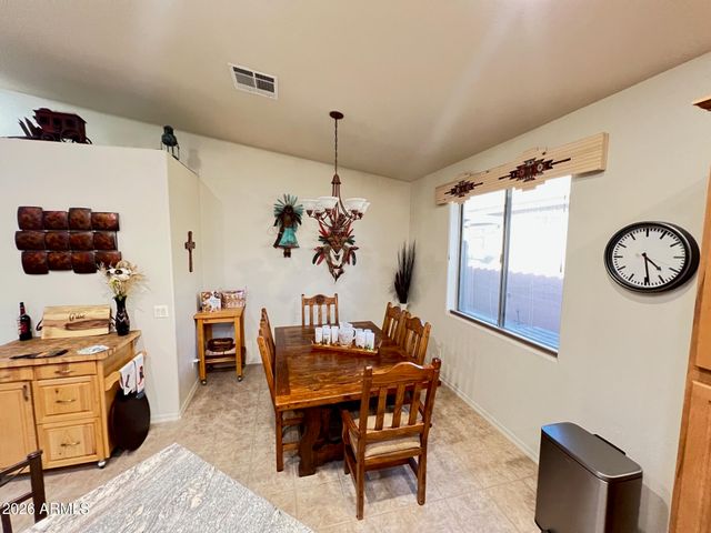 5802 E Montara Place, Mesa, AZ 85215