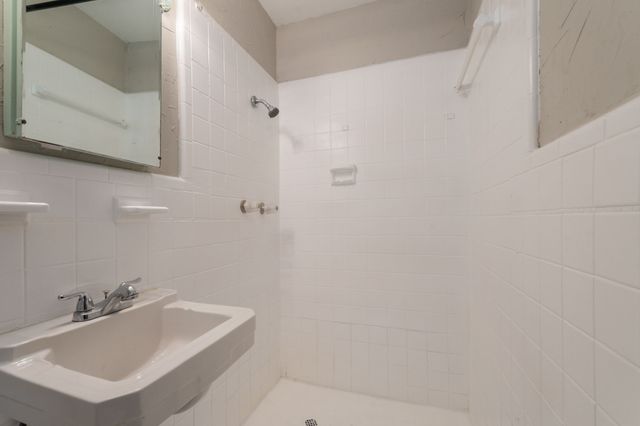 5905 Wheaton Drive, Fort Worth, TX 76133