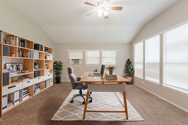 5905 Wheaton Drive, Fort Worth, TX 76133