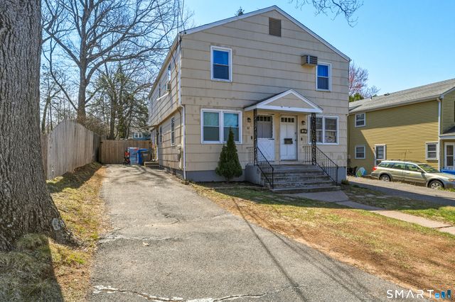 30 Lyndale Street, Manchester, CT 06040