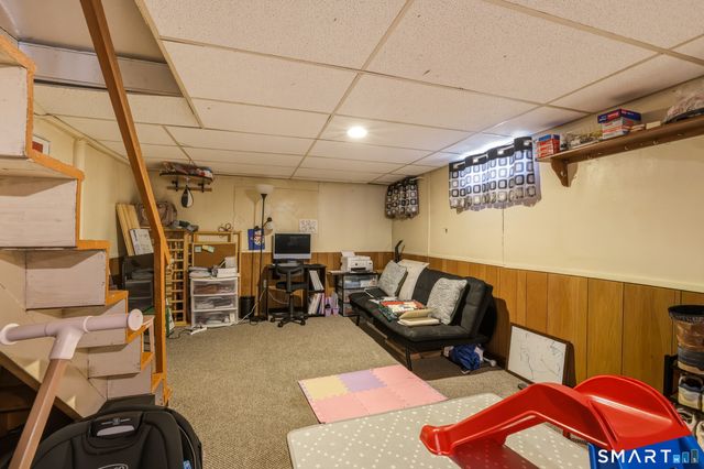 30 Lyndale Street, Manchester, CT 06040