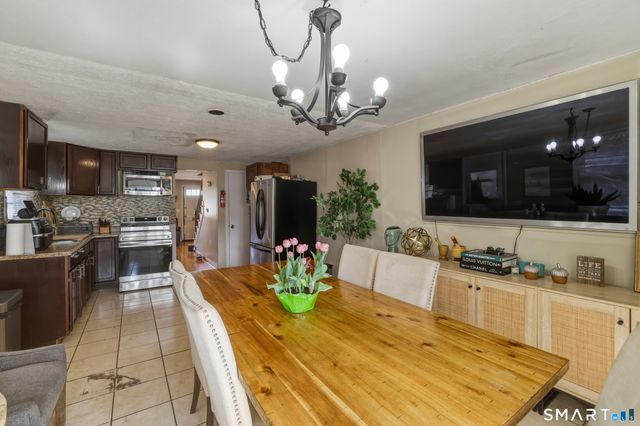 30 Lyndale Street, Manchester, CT 06040