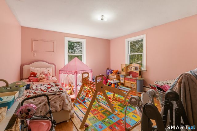 30 Lyndale Street, Manchester, CT 06040