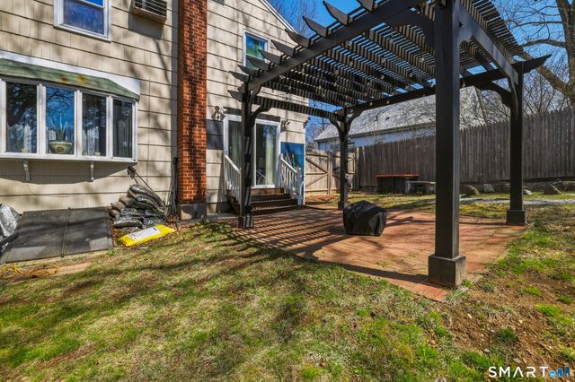 30 Lyndale Street, Manchester, CT 06040