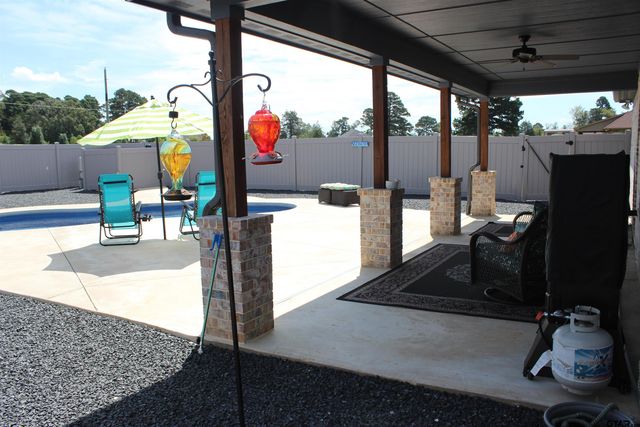 165 PRIVATE ROAD 54329, Pittsburg, TX 75686