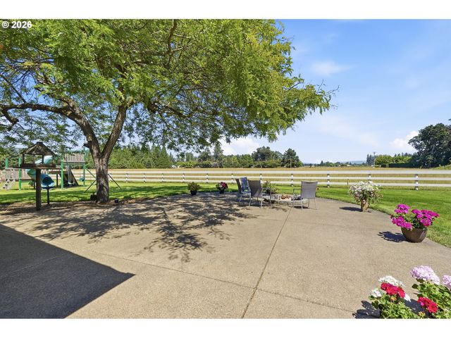 26873 S BOLLAND Rd, Canby, OR 97013