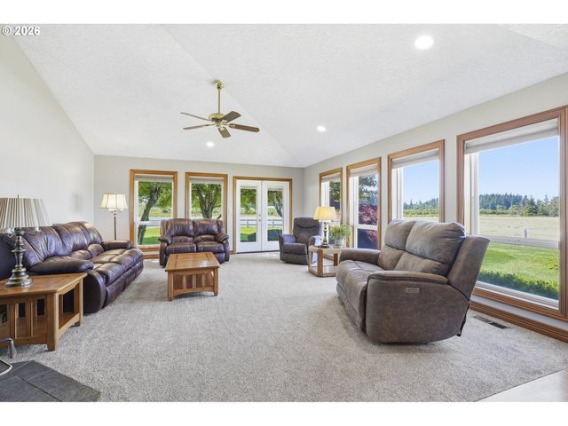26873 S BOLLAND Rd, Canby, OR 97013