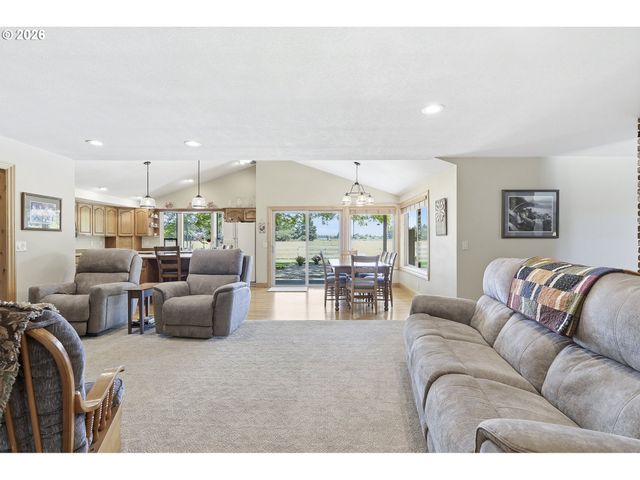 26873 S BOLLAND Rd, Canby, OR 97013