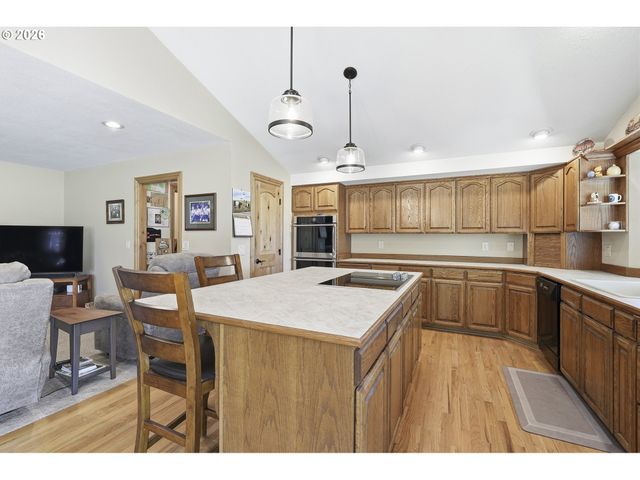 26873 S BOLLAND Rd, Canby, OR 97013