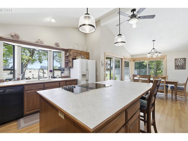 26873 S BOLLAND Rd, Canby, OR 97013