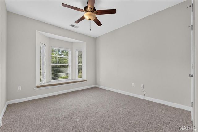 2756 McKnight Crossing Court, St Louis, MO 63124