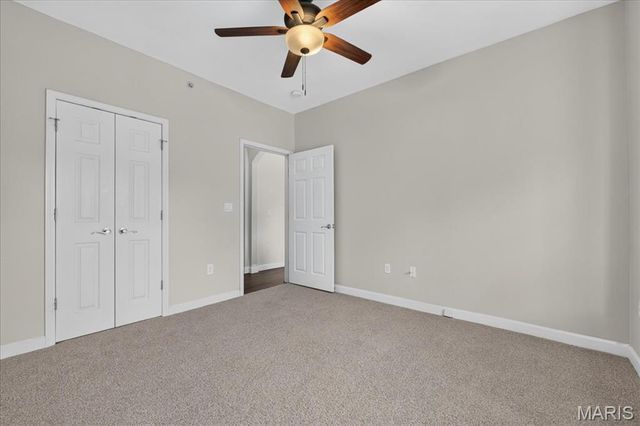 2756 McKnight Crossing Court, St Louis, MO 63124