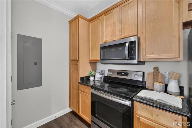 2756 McKnight Crossing Court, St Louis, MO 63124