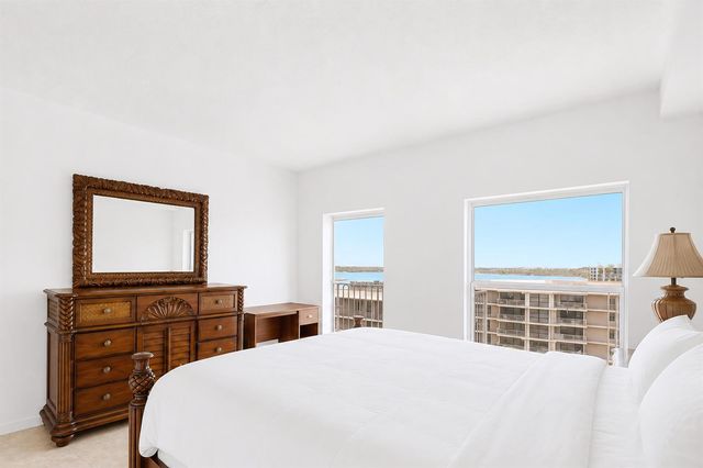 3230 S Ocean Boulevard D-607, Palm Beach, FL 33480