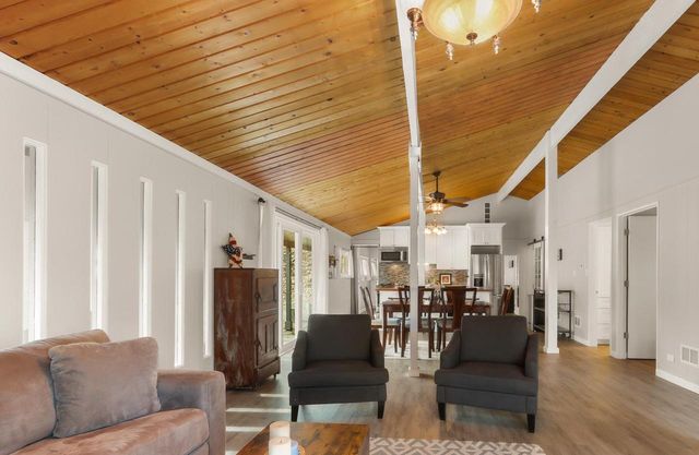 N1801 Birch DRIVE, Lake Geneva, WI 53147