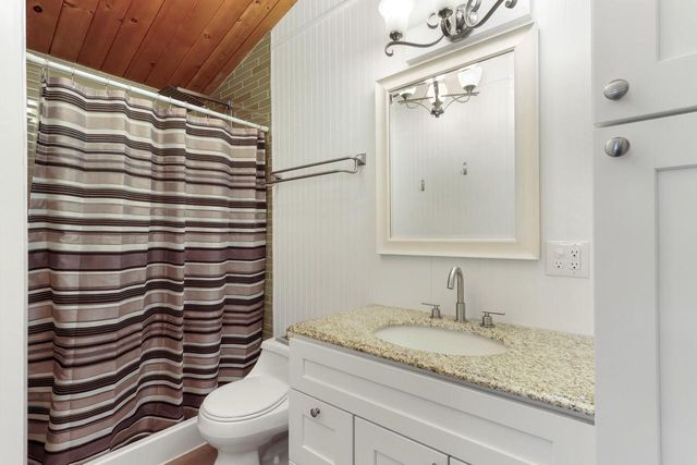 N1801 Birch DRIVE, Lake Geneva, WI 53147