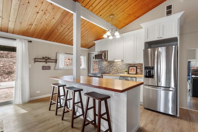 N1801 Birch DRIVE, Lake Geneva, WI 53147