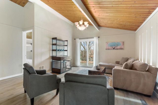 N1801 Birch DRIVE, Lake Geneva, WI 53147