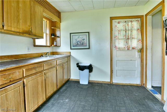 5013 King Graves Road, Vienna, OH 44473