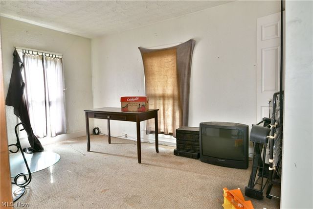 5013 King Graves Road, Vienna, OH 44473