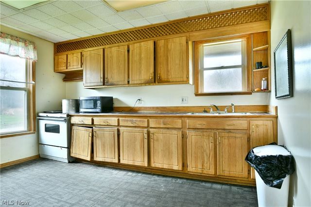 5013 King Graves Road, Vienna, OH 44473