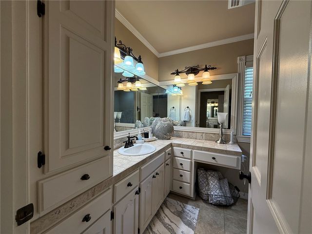 10821 Bay Ridge, Dardanelle, AR 72834