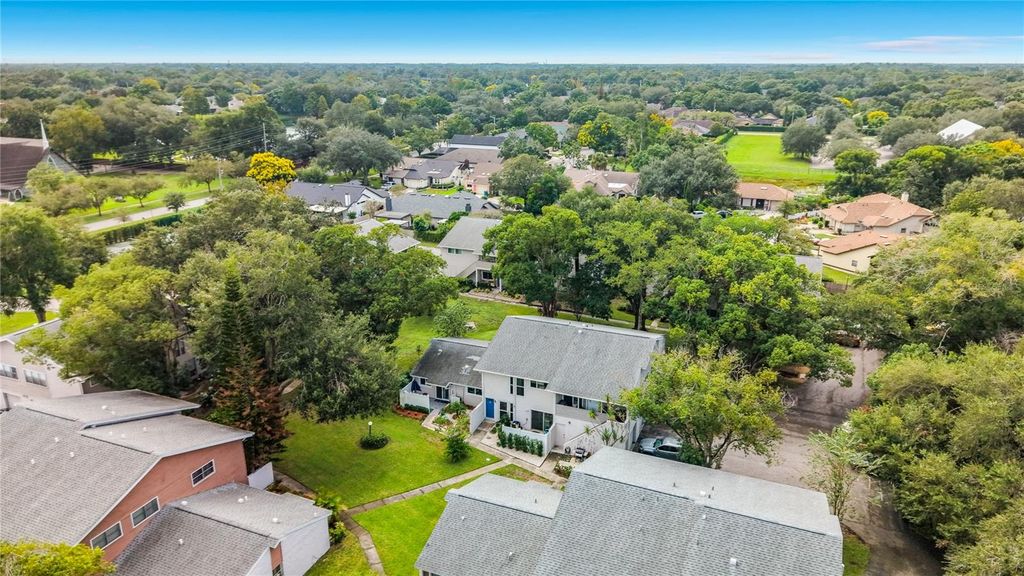 Image 3 of property listing at 2778 CURRY FORD ROAD 11-C, Orlando, FL 32806