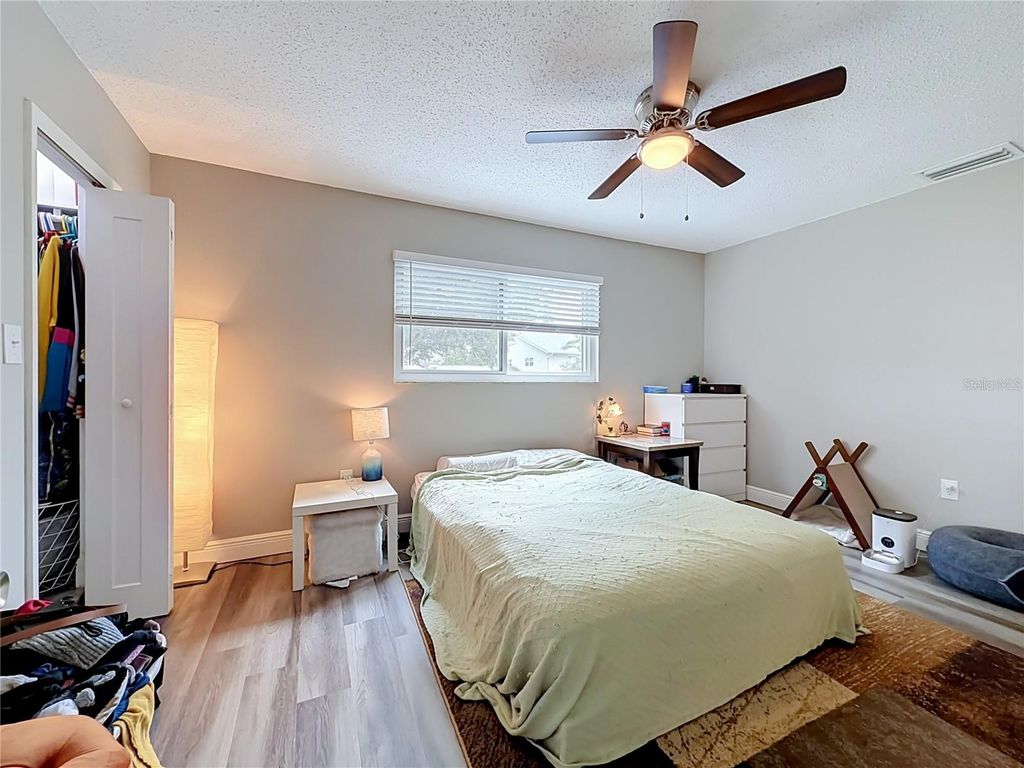 Image 27 of property listing at 2778 CURRY FORD ROAD 11-C, Orlando, FL 32806