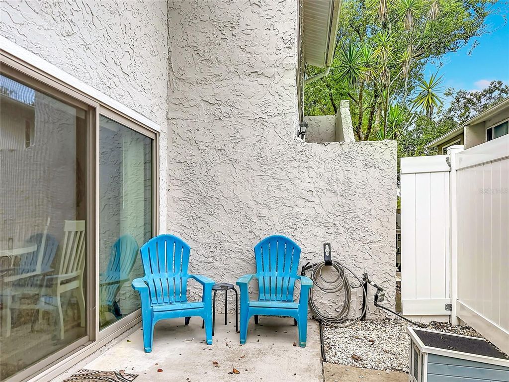 Image 33 of property listing at 2778 CURRY FORD ROAD 11-C, Orlando, FL 32806