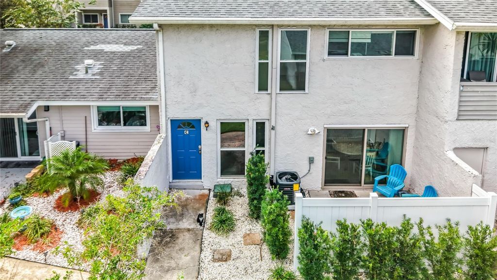 Image 7 of property listing at 2778 CURRY FORD ROAD 11-C, Orlando, FL 32806