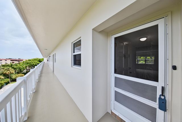 6731 Cypress Road Unit 402, Plantation, FL 33317