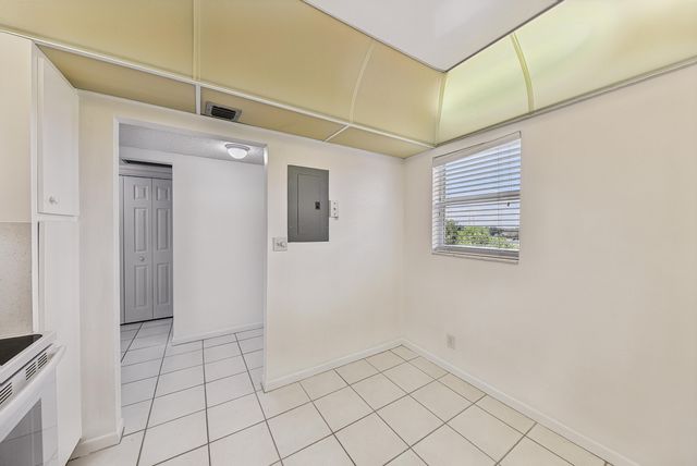 6731 Cypress Road Unit 402, Plantation, FL 33317