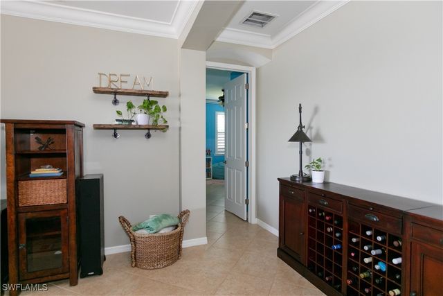 2604 Stonyhill CT, Cape Coral, FL 33991